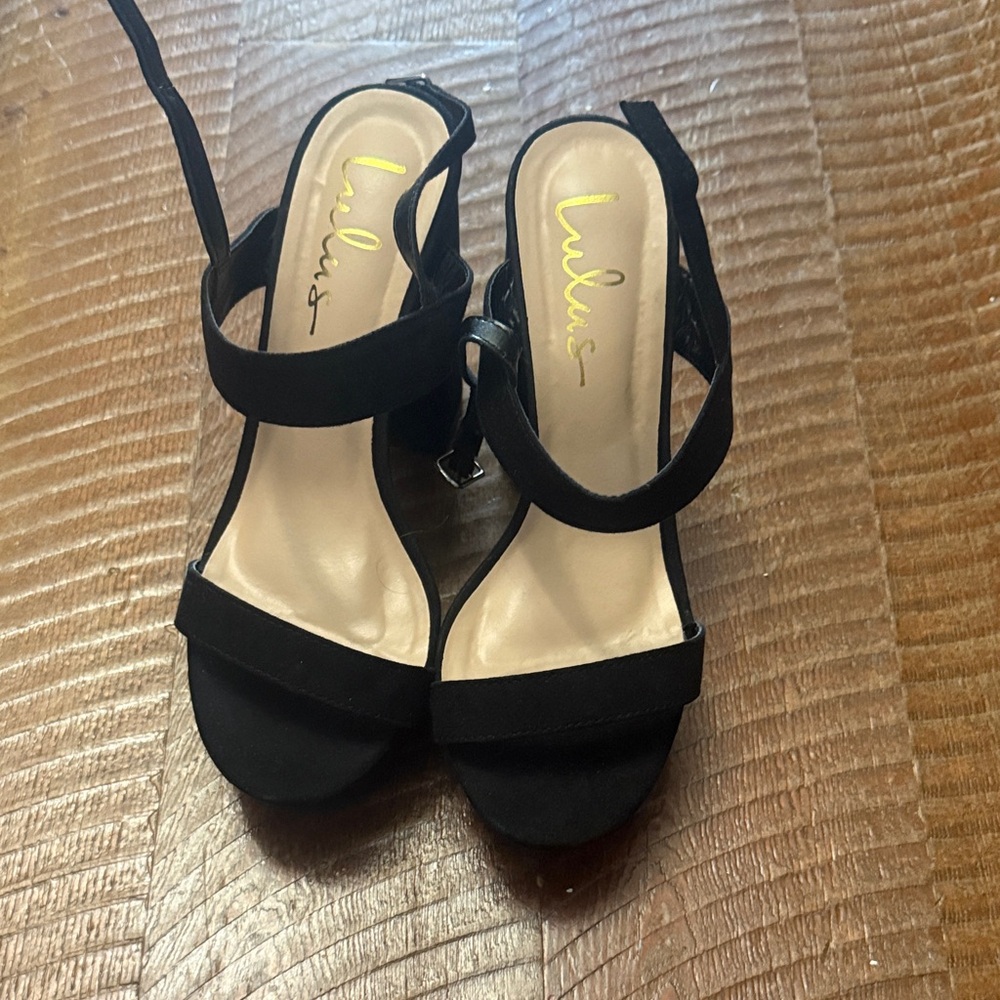 Lulu's Elegant Black Open-Toe Heels